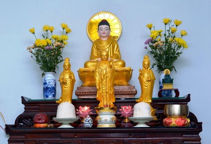 Bàn thờ Phật được lập nhiều tại tư gia